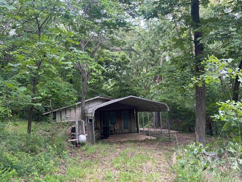 124 Bluffs Dr, Mountain View, AR, 72560-8709 | Card Image