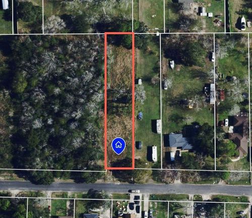 102 S Willow St, Texas City, TX, 77591-4642 | Card Image