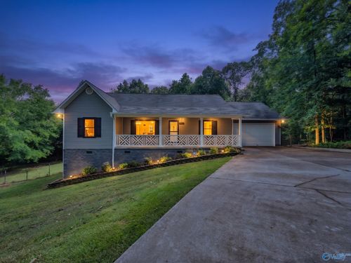 6601 Harvest Dr Nw, Fort Payne, AL, 35967-8377 | Card Image