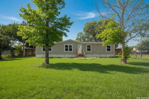 19545 Fm 463, Devine, TX, 78016-4069 | Card Image