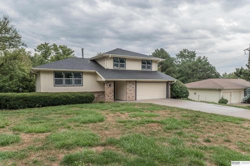 2011 N 100th St, Omaha, NE, 68134-5507 | Card Image