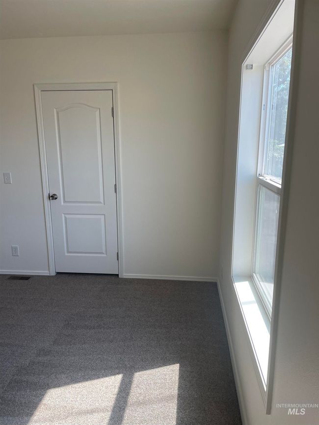 102 N Fairfield St, House other with 3 bedrooms, 2 bathrooms and null parking in Council ID | Image 11