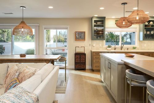 667 Solana Hills Ct, Solana Beach, CA, 92075-1421 | Card Image