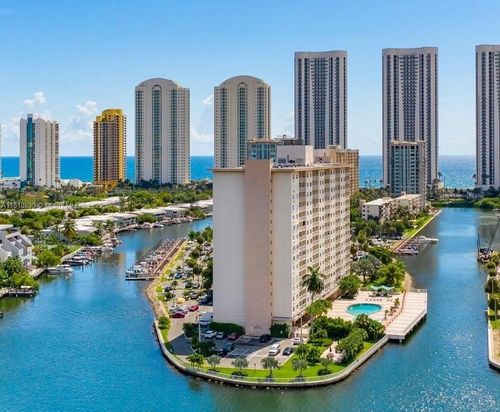 apt-318-400 Kings Point Dr, Sunny Isles Beach, FL, 33160-4732 | Card Image