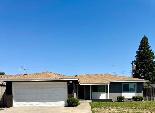 10723 Campana Way, Rancho Cordova, CA, 95670-3915 | Card Image