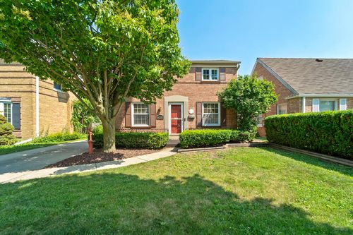 2404 Gillen St, RACINE, WI, 53403-3055 | Card Image