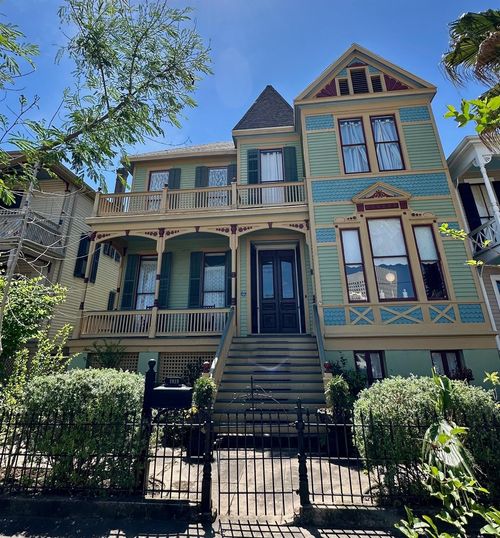 1819 Ball, Galveston, TX, 77550-4861 | Card Image