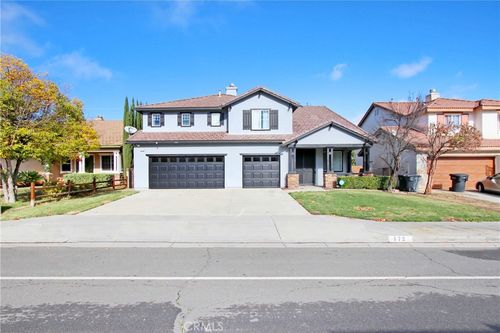 172 Goldenrod Ave, Perris, CA, 92570-7239 | Card Image