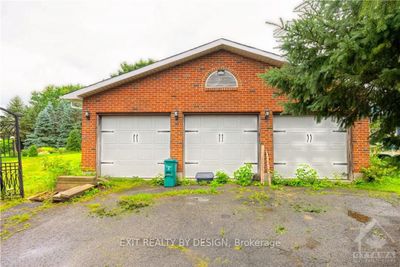 7865 Morningside Ave, House other with 3 bedrooms, 1 bathrooms and 10 parking in Vernon ON | Image 2