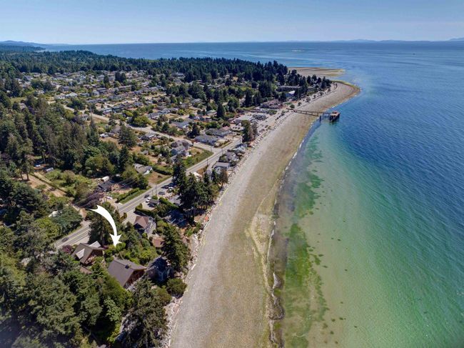 4865 Sunshine Coast Highway, House other with 3 bedrooms, 3 bathrooms and 6 parking in Sechelt BC | Image 2