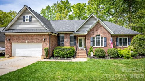 7867 Golf Course Dr N, Denver, NC, 28037-9171 | Card Image