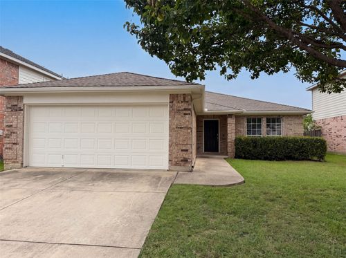 10428 Turning Leaf Trl, Fort Worth, TX, 76131-3980 | Card Image