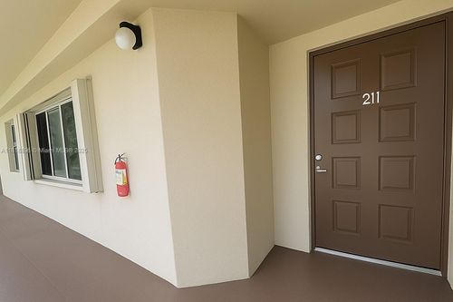 apt-211n-800 Sw 142nd Ave, Pembroke Pines, FL, 33027-1571 | Card Image