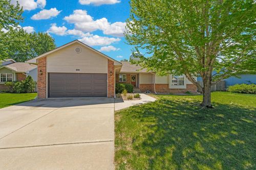 809 Country Ln, Newton, KS, 67114-1487 | Card Image