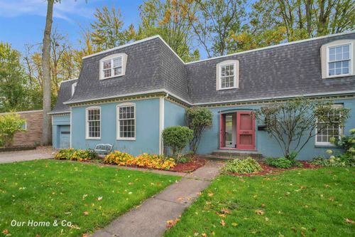 2502 Lee Dr, Bay City, MI, 48708-6383 | Card Image