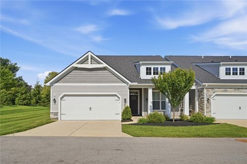 637 Angler Ct, Beavercreek, OH, 45430-2503 | Card Image