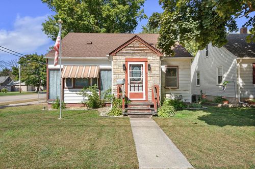 801 11th Ave Se, Austin, MN, 55912-3930 | Card Image