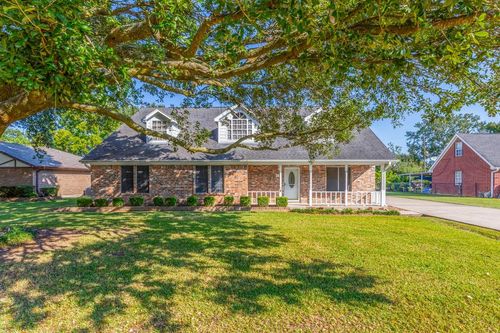 1011 Rebecca Ln, Bridge City, TX, 77611-3128 | Card Image