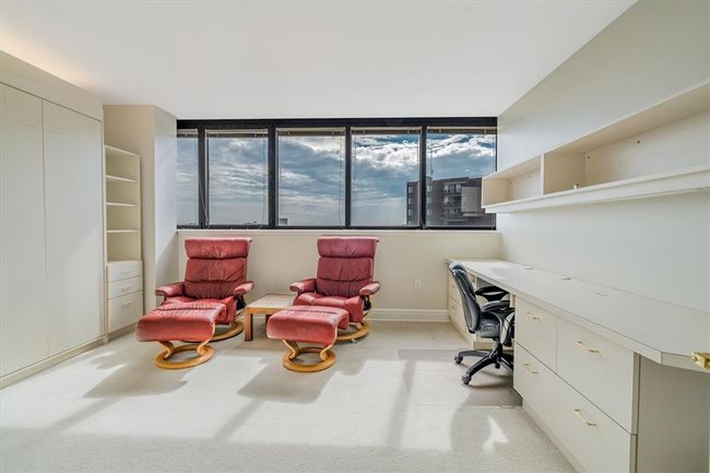 APT-780E - 1 Trimont Ln, Condo with 3 bedrooms, 3 bathrooms and 2 parking in Mt Washington PA | Image 37
