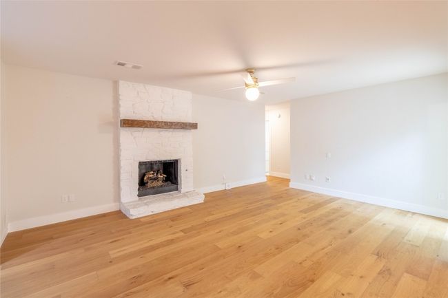 7707 Copano Dr, House other with 3 bedrooms, 2 bathrooms and null parking in Austin TX | Image 6