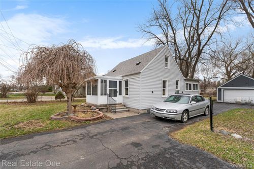 26170 Wick Rd, Taylor, MI, 48180-3040 | Card Image