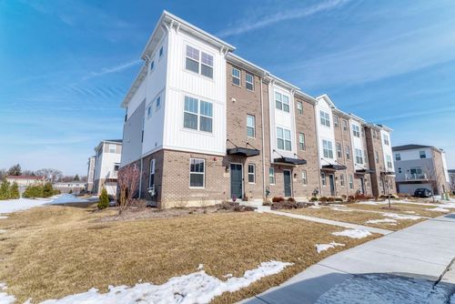 1030 Bogart St, Des Plaines, IL, 60018-2485 | Card Image
