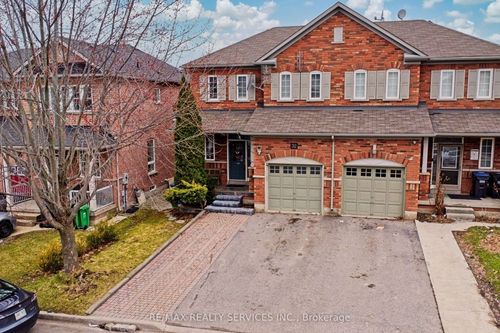 32 Ashdale Rd, Brampton, ON, L6Y5M7 | Card Image