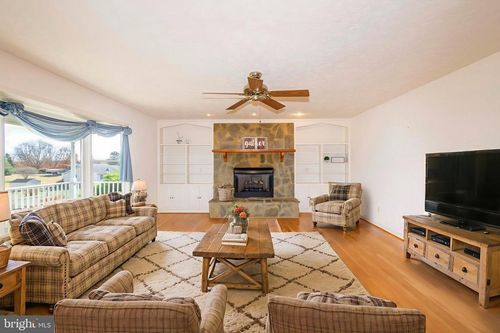 11374 Daisy Dr, Orange, VA, 22960-4564 | Card Image