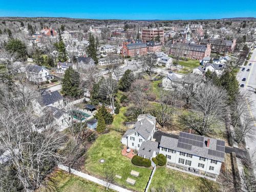 69 Court St, Exeter, NH, 03833-2719 | Card Image