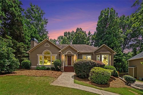 148 Stanbrough Dr, Dallas, GA, 30157-6501 | Card Image