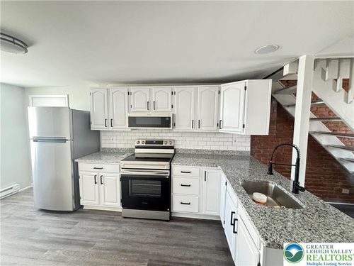 1-322 Ridge Avenue, Allentown City, PA, 18102 | Card Image