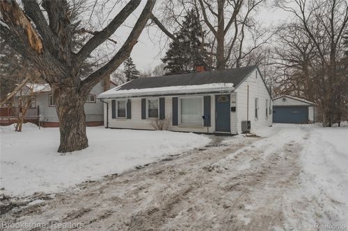 694 Emerson Ave, Pontiac, MI, 48340-3217 | Card Image