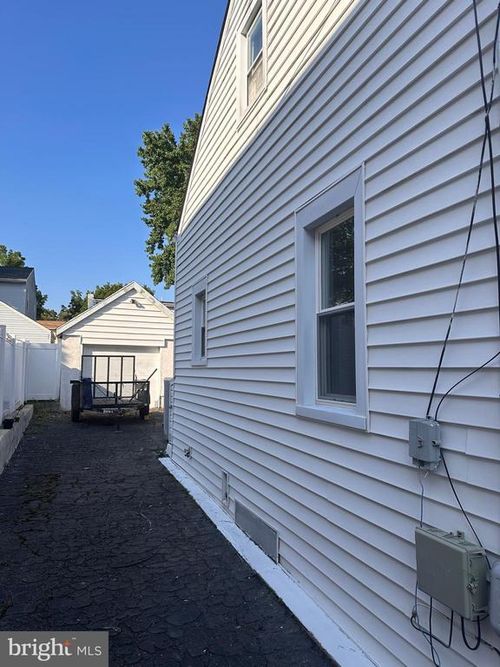 207 Odessa Ave, WILMINGTON, DE, 19809-1436 | Card Image