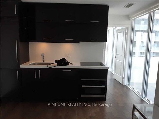 2008 - 1080 Bay St, Condo with 1 bedrooms, 1 bathrooms and null parking in Toronto ON | Image 8