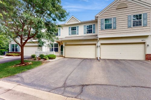 833 Braunworth Court, Chaska, MN, 55318 | Card Image