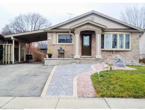 bsmt-258 Shelley Dr, Kitchener, ON, N2C1N1 | Card Image