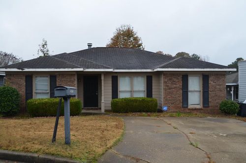 2513 Lacey Oak Ct, Columbus, GA, 31907-6861 | Card Image