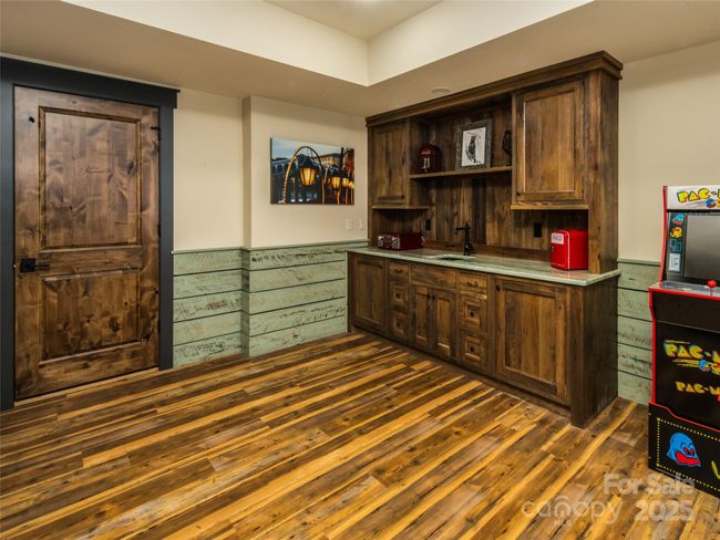 93 N Snow Ridge Dr, House other with 5 bedrooms, 7 bathrooms and null parking in Hendersonville NC | Image 32