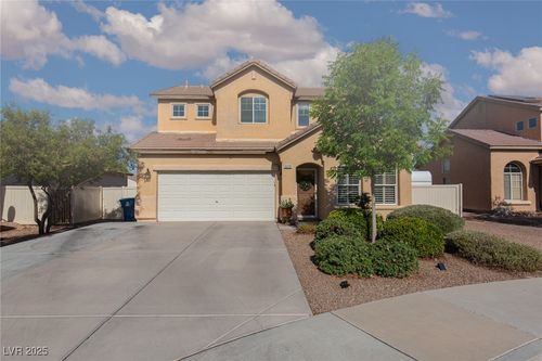 5229 Giallo Vista Ct, North Las Vegas, NV, 89031-3616 | Card Image