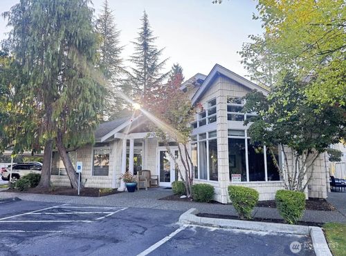 n102-9210 Market Pl, Lake Stevens, WA, 98258-3355 | Card Image