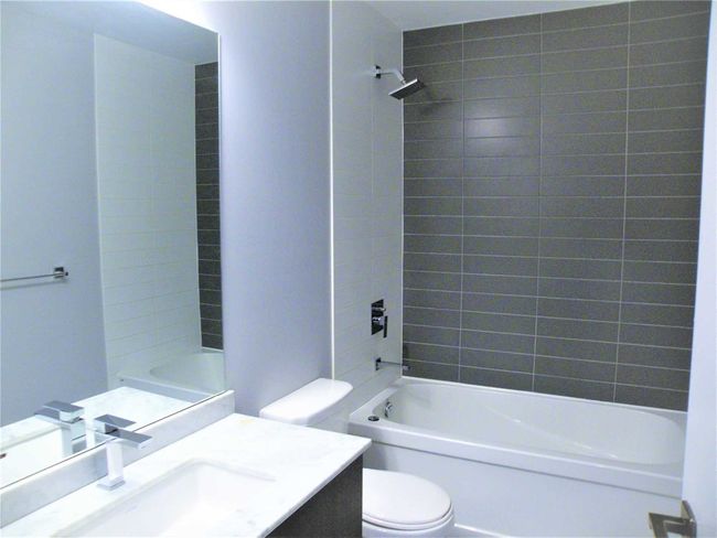 3608 - 510 Curran Pl, Condo with 1 bedrooms, 1 bathrooms and 2 parking in Mississauga ON | Image 10