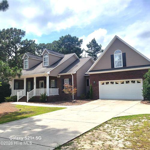 945 Diamondhead Dr S, Pinehurst, NC, 28374-9776 | Card Image