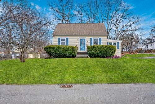 18 Fox Hill Rd, Billerica, MA, 01821-1944 | Card Image