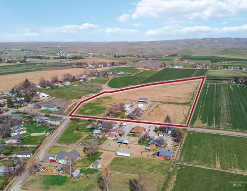 350 E Central Rd, Emmett, ID, 83617-9509 | Card Image