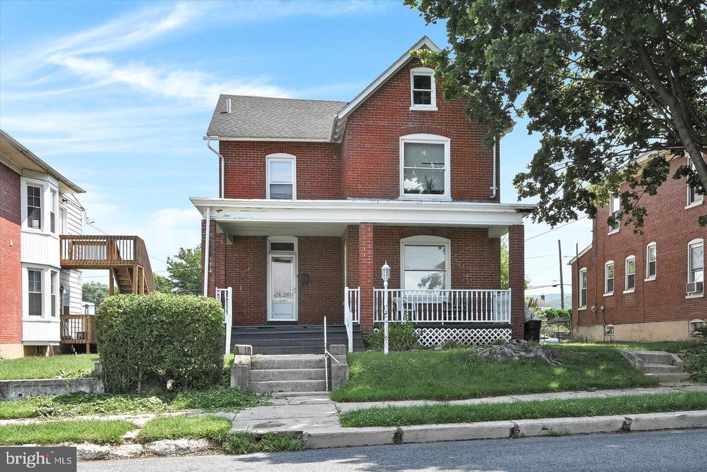 Eisenbrown St, Reading, PA 19605
