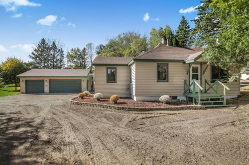 10121 115th Ave, Milaca, MN, 56353-4422 | Card Image