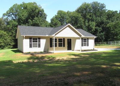 950 9th Street, House other with 3 bedrooms, 2 bathrooms and null parking in Gaffney SC | Image 2