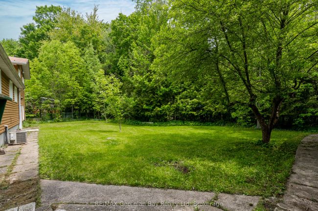 23 Duquette Crt, House other with 3 bedrooms, 2 bathrooms and 1 parking in Tiny ON | Image 26