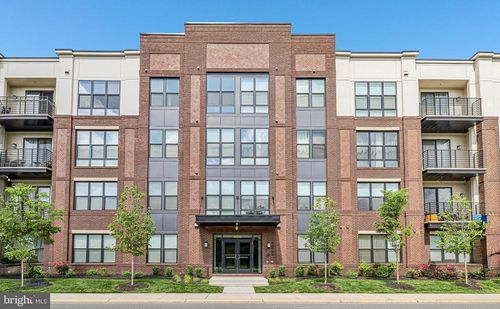 202-43795 Transit Sq, ASHBURN, VA, 20147-7258 | Card Image