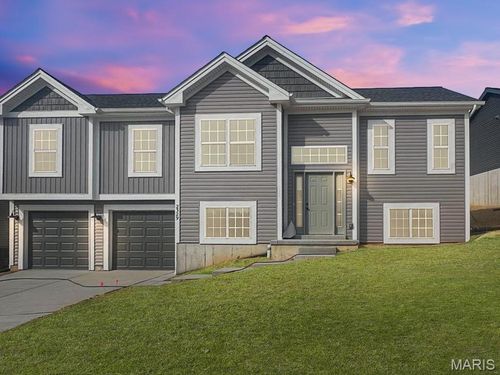 408 Daniel Ct, New Haven, MO, 63068-1294 | Card Image